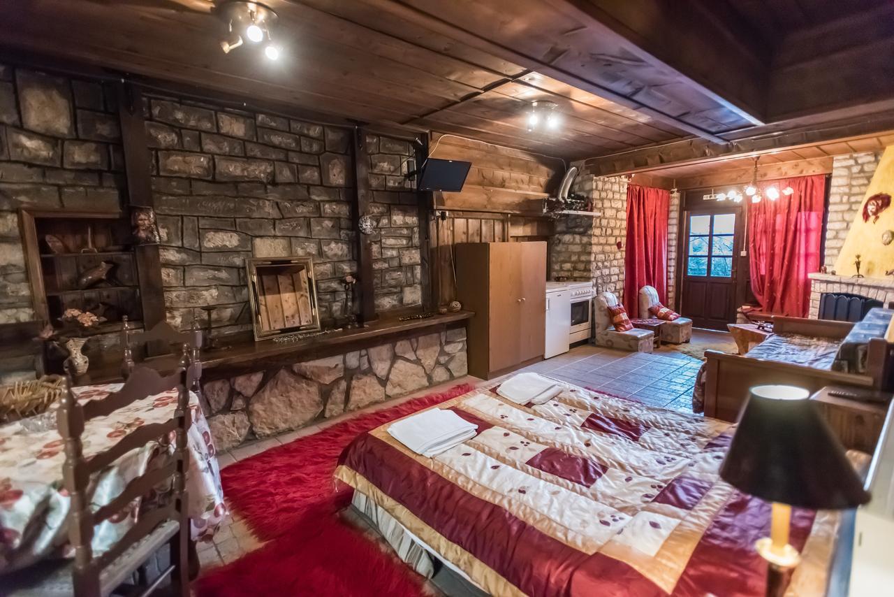 Elatos Rooms Mikro Chorio  Exterior photo
